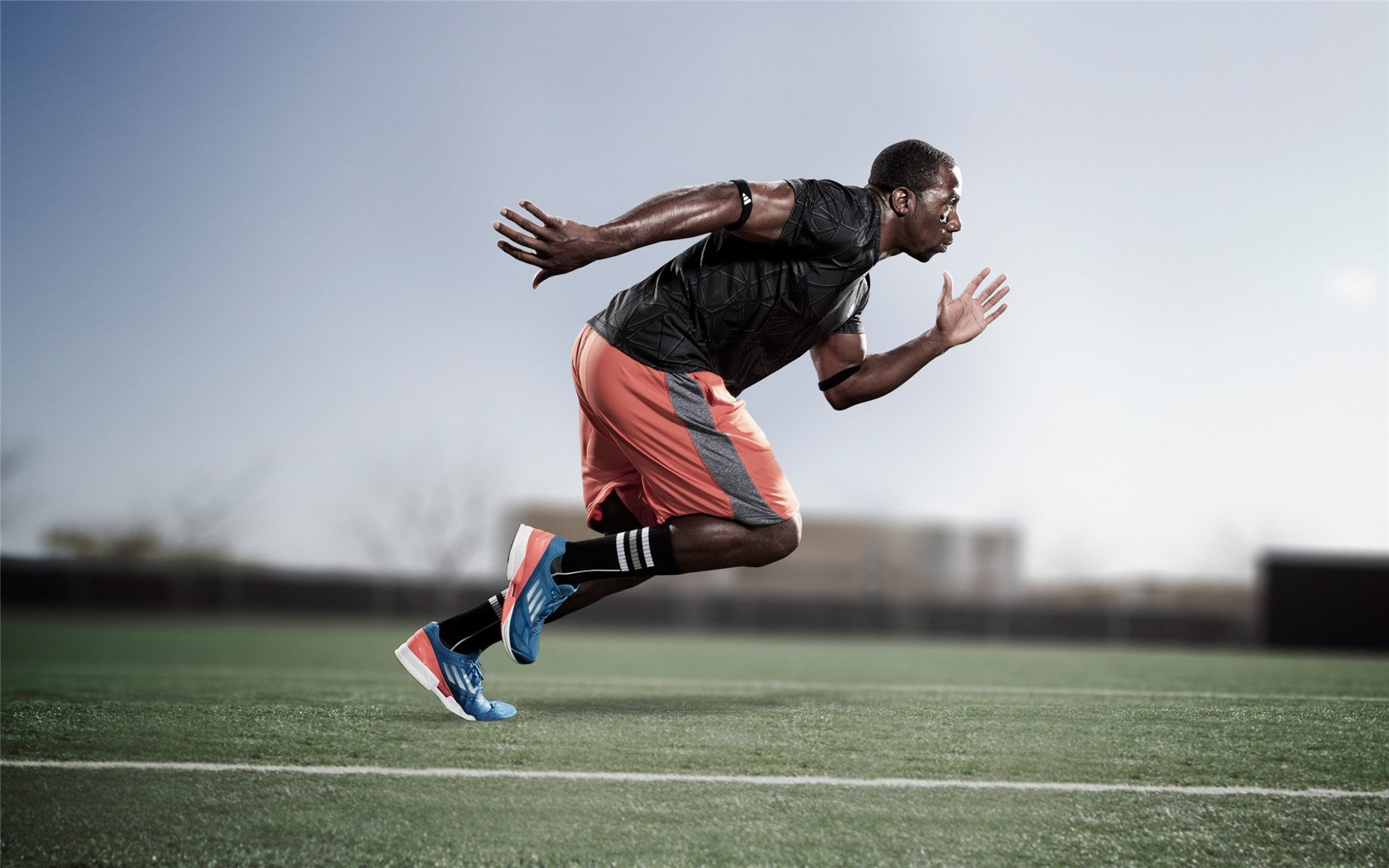 2026世界杯预选赛激战正酣，多支豪门球队提前锁定席位，亚洲区竞争白热化